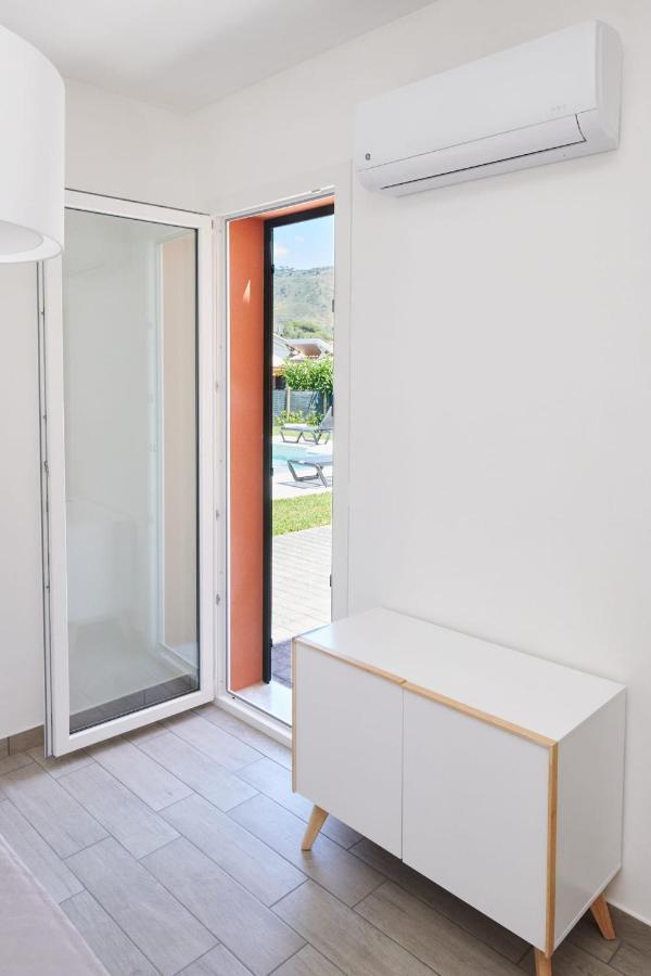 Salinelle Rooms لاسكاري المظهر الخارجي الصورة