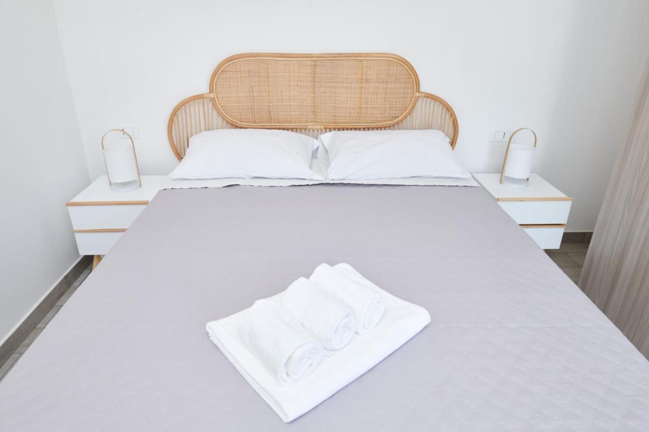Salinelle Rooms لاسكاري المظهر الخارجي الصورة
